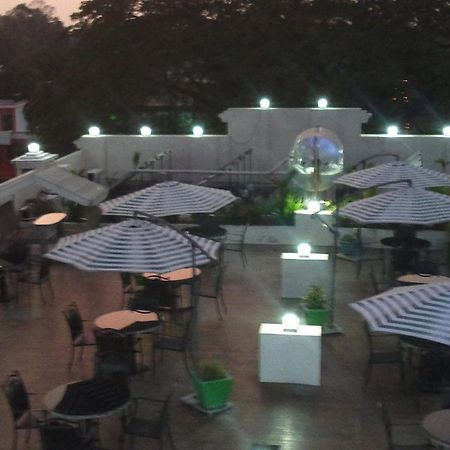 Hotel Sea Palace Kollam Exterior foto