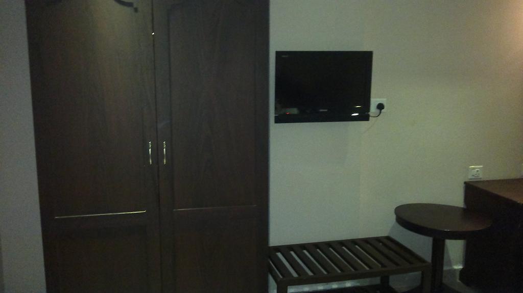 Hotel Sea Palace Kollam Exterior foto