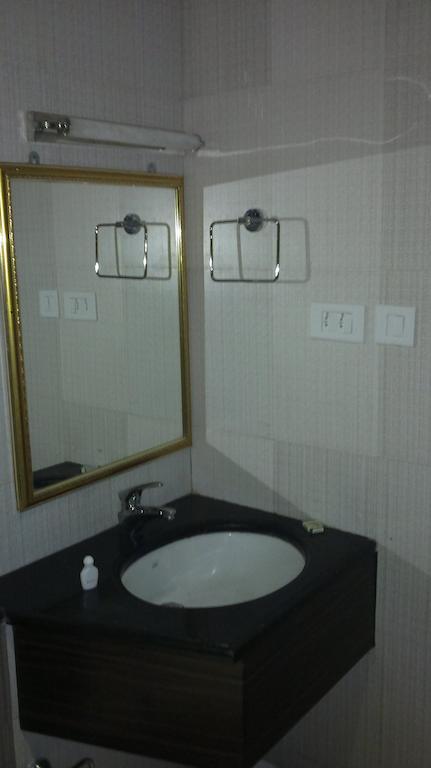 Hotel Sea Palace Kollam Habitación foto
