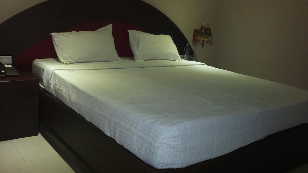 Hotel Sea Palace Kollam Habitación foto